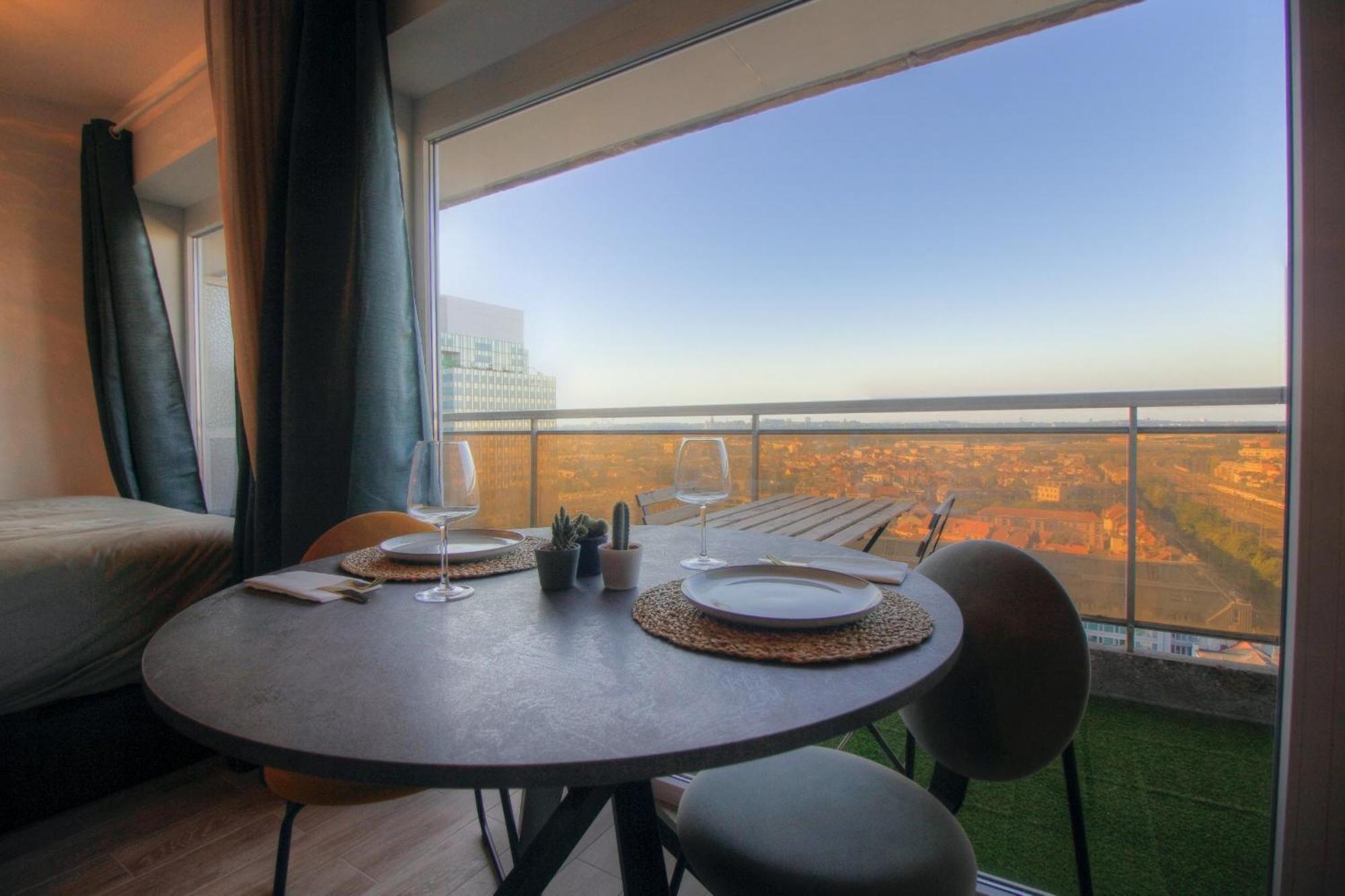 Studio Avec Vue Panoramique Et Parking Gratuit بروكسل المظهر الخارجي الصورة